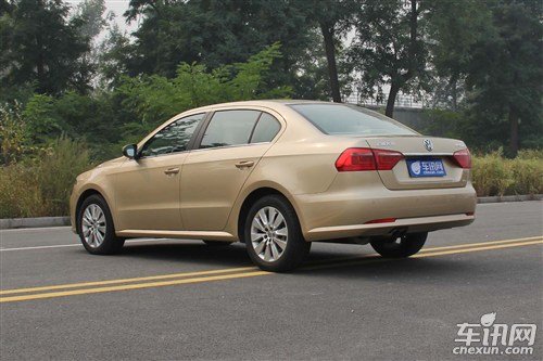 大众新宝来对比新朗逸 同姓兄弟\/南北有别