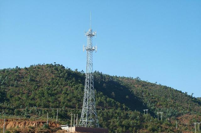 铁塔式移动通信基站