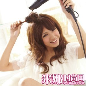 diy<em>吹卷发</em>量轻松增加50%
