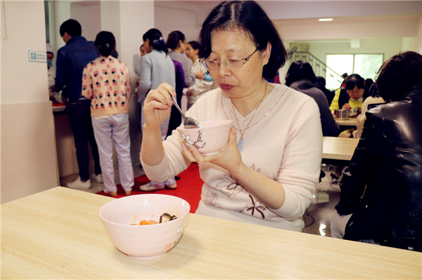 《汉中人的一天》妇产科医生以一己之力呵护万千母婴健康