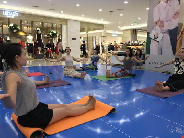 每日瑜伽视频 148356542.jpg