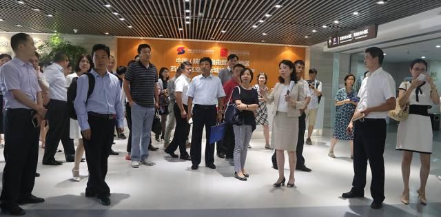 香港企业考察团一行来访陕西自贸区空港功能区