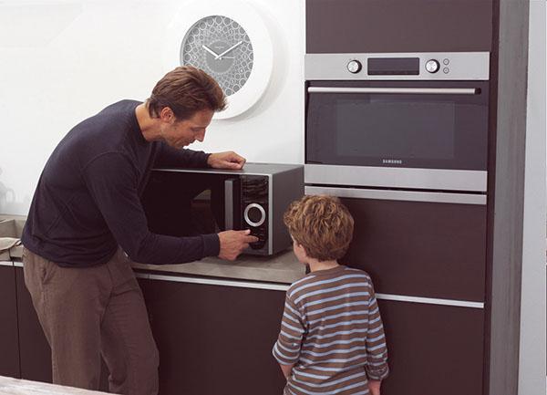 清洁家电有窍门 冰箱电磁炉都要时常清洁