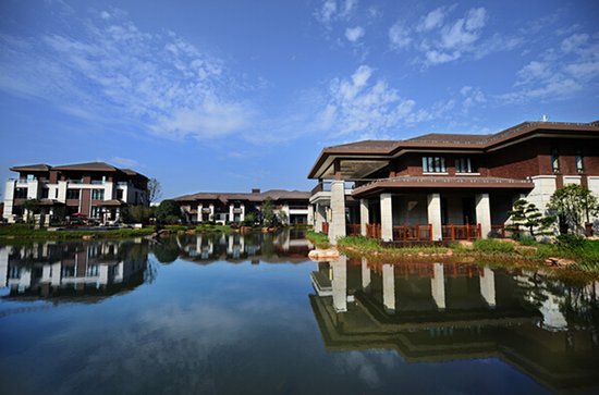 用文化做引 以实力为证 华融置业助力九华新发