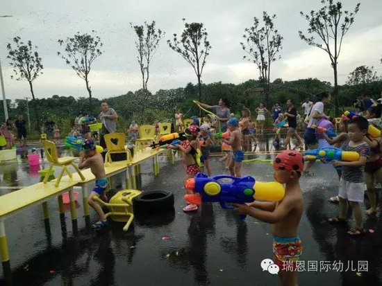 戏水乐欢天-瑞恩国际幼儿园玩水总动员 _频道