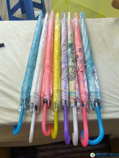 理想国·北金彩绘雨伞DIY活动温馨落幕_房产