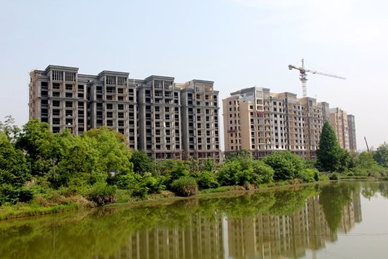 银河湾 85-137平湖景花园洋房 全城火热预约_