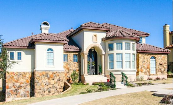 美式风格一层半20米X30米农村大平层500平米