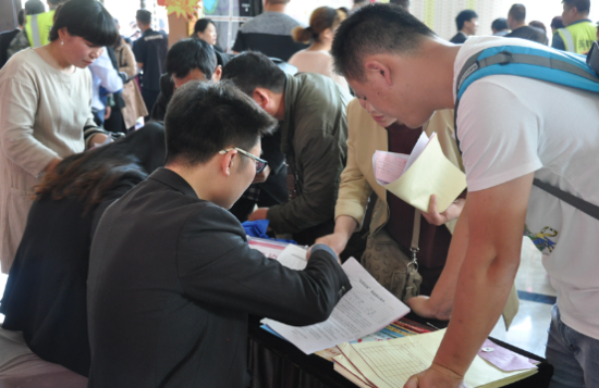 当红不让 首开热销8成 玉潭花溪4.30日盛大开盘