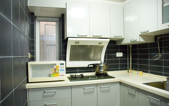 厨房装修必备:抽油烟机的选择与安装