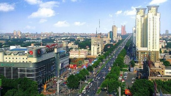 邯郸市人口gdp_今年GDP超三万亿元的城市,除了 上海市 外还将新增 北京市