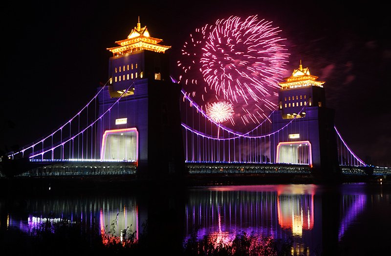 海盐人口面积GDP_海盐蛋糕图片(2)