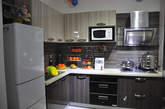 好莱屋橱柜全场6.5折 梦幻光影仅需5200元_频