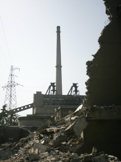 中建·宜昌之星300米地标奠立城市高度