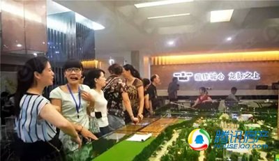 6月19日赵雅芝现场助阵 百乐藏龙二期开盘盛况