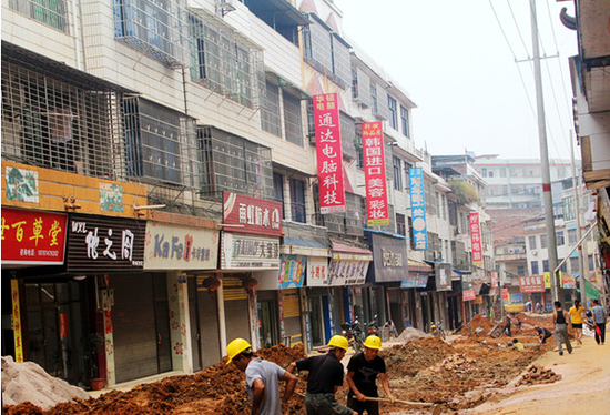 蓝山城市扩容提质正酣 打造湘粤生态工贸新城
