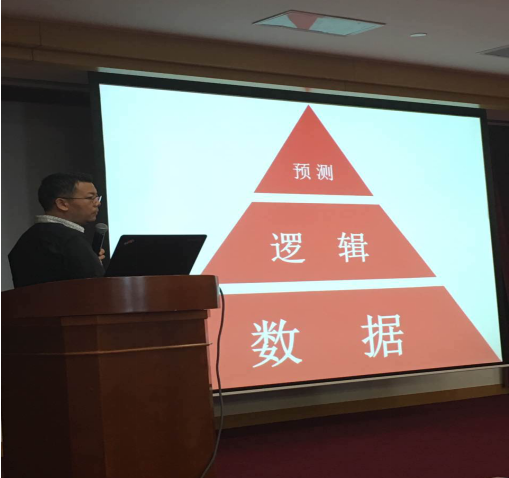 全国gdp上涨速度第一城市_广东gdp全国第一照片(3)