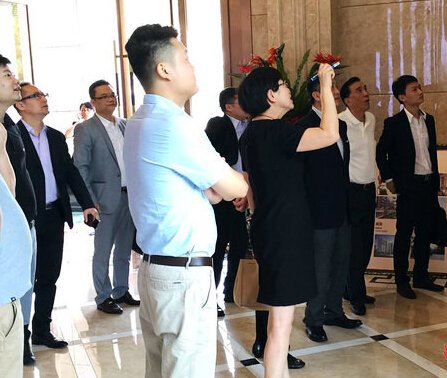 正大集团卜蜂莲花考察团莅临愿景国际考察_频