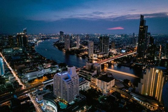 近六成上市房企负债率上升 资产、资金两端纾