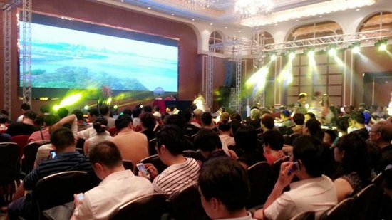 镇江gdp占比_镇江金山寺(3)