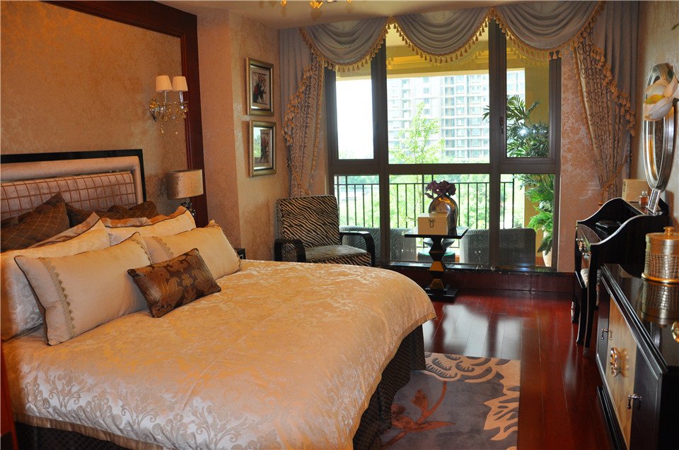 第一发布008期:零距离感受幸福 镇江媒体雅居