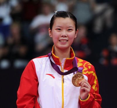 2012年<em>羽毛球女子单打</em>冠军李雪芮:晋愉地产赠