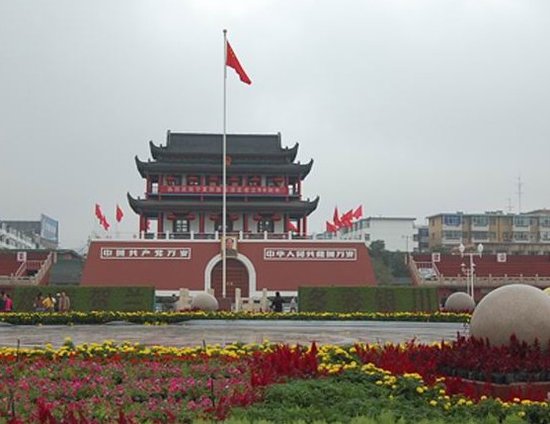 华西村现山寨天安门 各地山寨建筑真假难辨