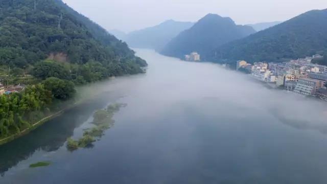 浙江有一条神奇的江,40℃酷暑,敌不过17℃的江水