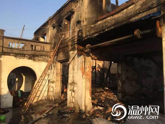 温州龙港某村一处民宅发生火灾 造成二死二伤