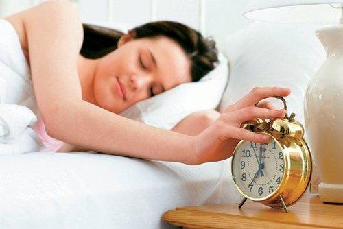 周末补觉到底好不好?