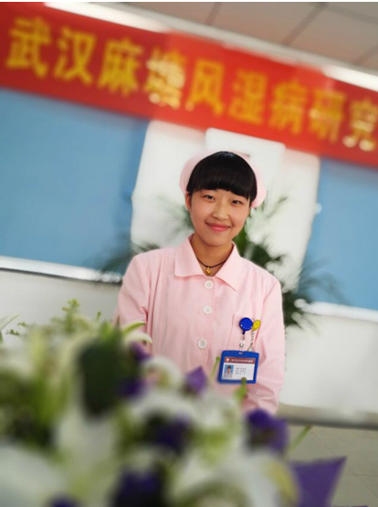 感恩白衣天使 武汉麻塘风湿病研究院欢庆护士