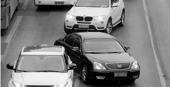 杭州交警今年非现场已查处实线变道11万余起_大浙网_腾讯网