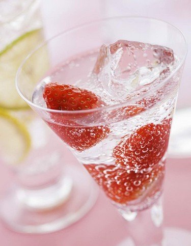 高温天喝冰饮料急性中暑 怎么喝水最解渴