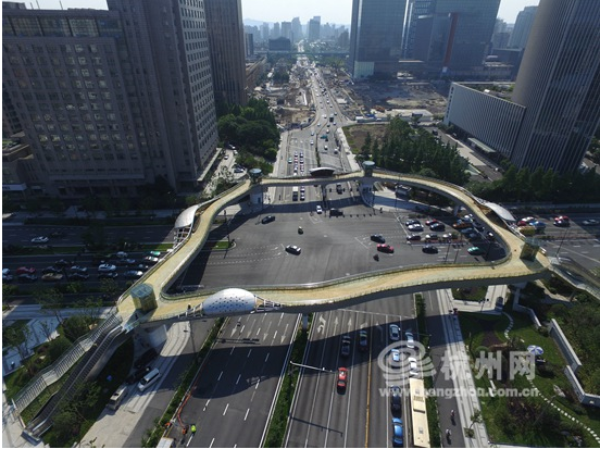 杭州新塘路上 超有个性的异形天桥启用啦