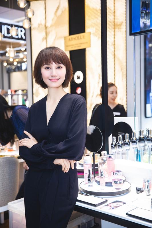 气质女星袁泉亲临兰蔻天猫超级品牌日分享优雅态度