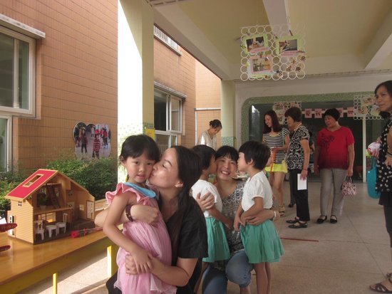 老师爱我 我爱她