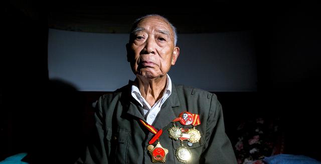 无畏的边三:携手花姑娘诱杀鬼子