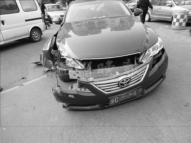 无证醉驾撞老人驾照还是伪造的 这人真不简单