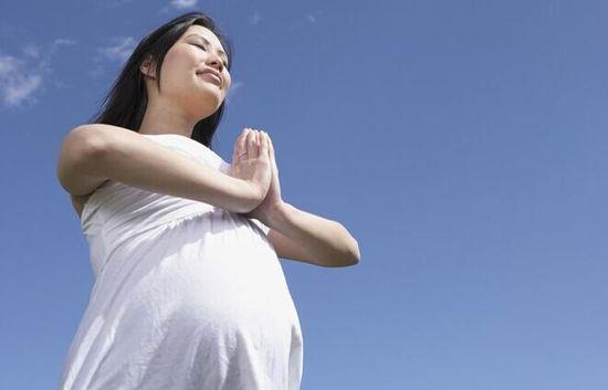 准妈妈孕期中的三个阶段 内衣穿着大有技巧_大