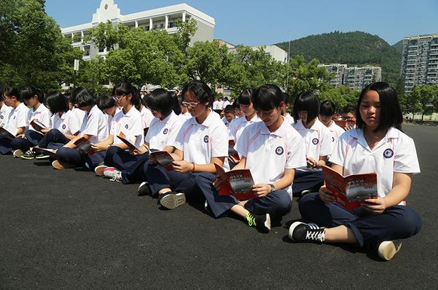 台州临海开展消防安全宣传教育进军训活动