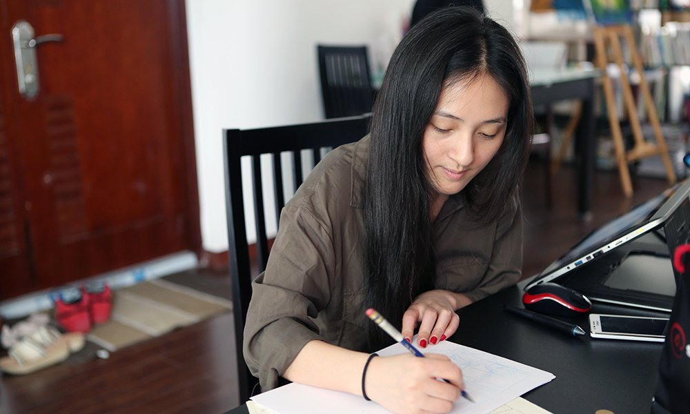 凡人歌丨美女漫画家豚宝:抱歉,青春