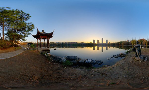 浙江大学华家池校区,华家池是杭州第二大水域.