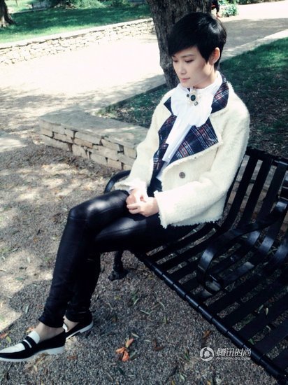 俏皮小乖 李宇春戛纳变另类cha