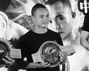 世界拳王熊朝忠来甬造势 下月在宁波争夺金腰