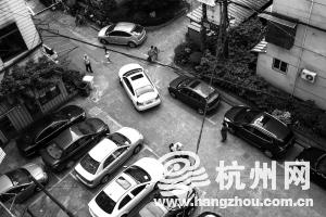 杭州实行停车收费新政 小区临时停车跟着涨价