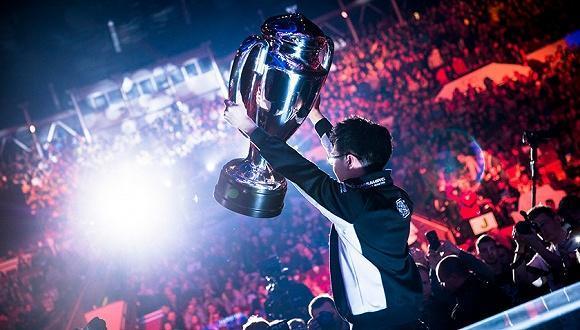 教育部正式增设电子竞技类专业 玩游戏也能上