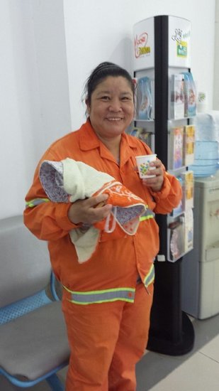 中国移动浙江公司开放营业厅 供户外工作者纳