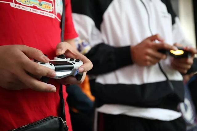 南美双雄落败 杭州体彩疯狂世界杯电竞足球赛