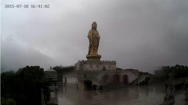 灿鸿袭浙 24小时直播机位看台风实景