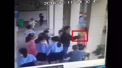 乐清某小学多名女生体检遭袭胸 嫌疑人系“临时工”